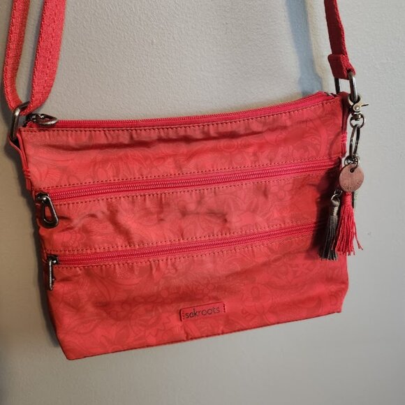 Sak Roots Artist Circle Eco Twill Crossbody Red LIKE NEW - Picture 2 of 10